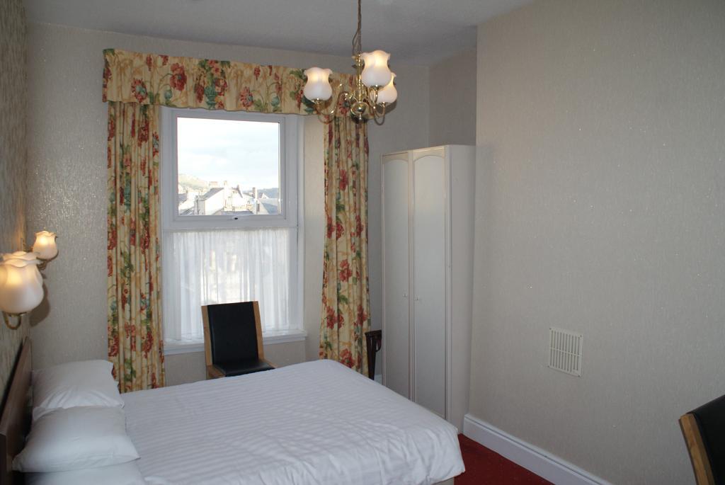 The Queens Lodge Llandudno Ngoại thất bức ảnh