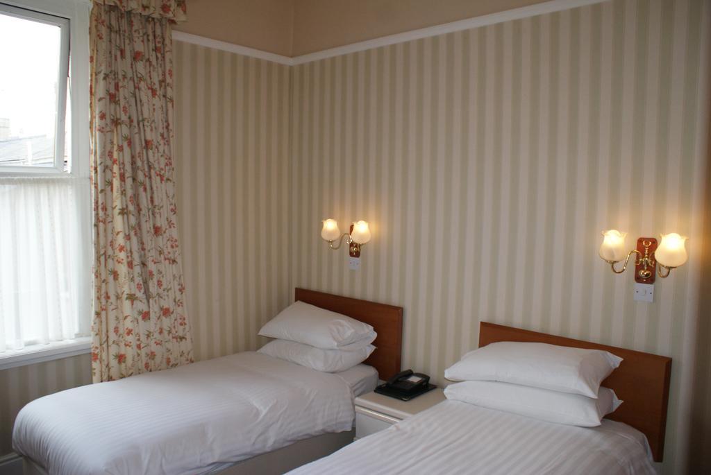 The Queens Lodge Llandudno Ngoại thất bức ảnh